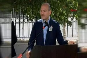 Mersin'de&nbsp;şehit&nbsp;polis i&ccedil;in d&uuml;zenlenen t&ouml;rende konuşan Bakan Soylu, "Burada ayrı bir