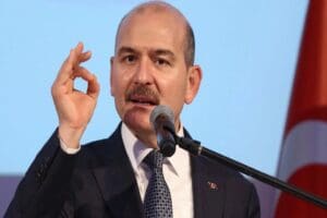 Halk TV&nbsp;yayınında kendisiyle ilgili kullanılan ifadelere sert tepki g&ouml;steren Bakan