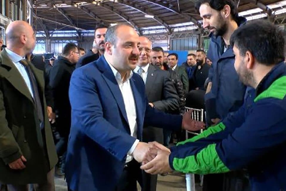 AK Parti Bursa 2. B&ouml;lge milletvekili adayı da olan Varank,