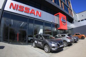Nissan, elektrik motoru parçasının alev almasına yol açabilecek bir arıza