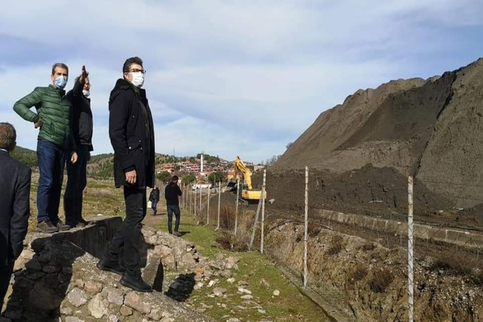 Balıkesir Ayvalık Karaayıt k&ouml;y&uuml;nde, bir yılda iki kere pasa sahası