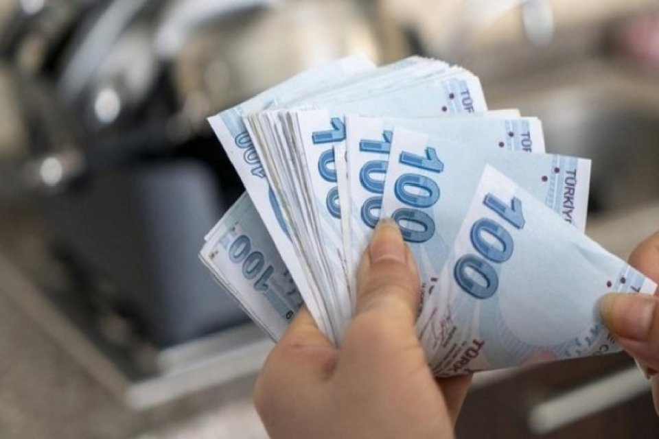 Yeni yıla kısa bir zaman kala, asgari &uuml;cretin ne kadar