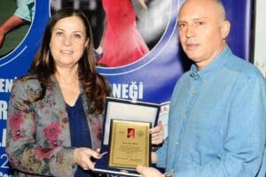 Bal&ccedil;ova Belediyesi ve Ege Veteran Tenis Derneği tarafından bu yıl