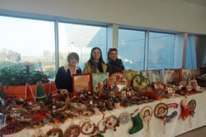 Bal&ccedil;ova Belediyesi Semtevleri&rsquo;nde kurs g&ouml;ren ev kadınları, yıl boyunca &uuml;rettikleri