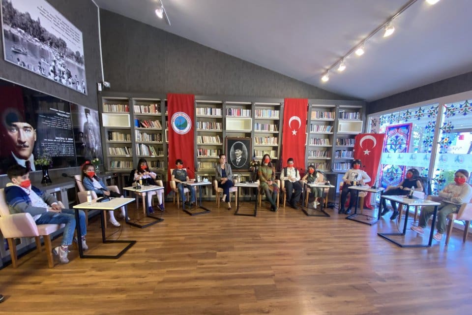 D&uuml;nyanın 15 farklı &uuml;lkesinden &ccedil;ocuklar, 23 Nisan Ulusal Egemenlik ve
