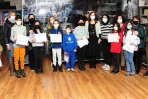Bal&ccedil;ova Belediyesi&rsquo;nin &ccedil;ocukların gelişimini desteklemek amacıyla a&ccedil;tığı Felsefe At&ouml;lyesi&rsquo;nin ilk