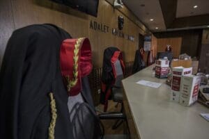 Yeniden g&ouml;r&uuml;len Balyoz davasında, aralarında eski Orgeneral &Ccedil;etin Doğan'ın da