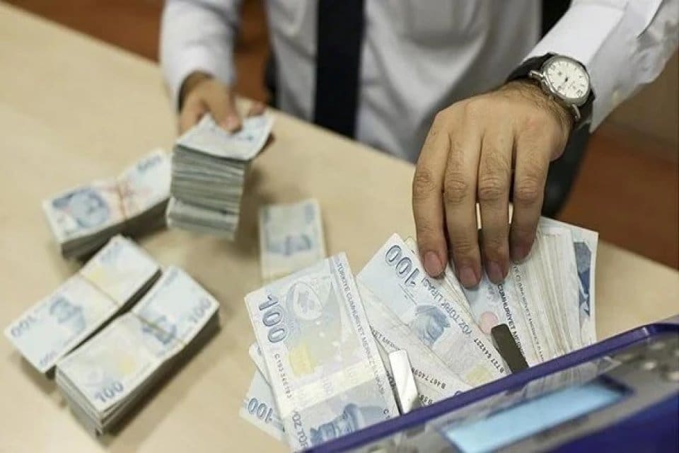 Bankacılık sekt&ouml;r&uuml;n&uuml;n kredi hacmi, ge&ccedil;en hafta 152 milyar 59 milyon