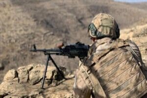 Suriye'nin kuzeyindeki Barış Pınarı b&ouml;lgesinde 5 PKK/YPG'li ter&ouml;rist etkisiz hale