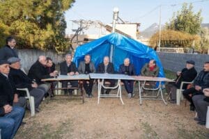 İzmir B&uuml;y&uuml;kşehir Belediye Başkanı Tun&ccedil; Soyer&rsquo;in deprem b&ouml;lgesinde &uuml;retimin s&uuml;rmesi