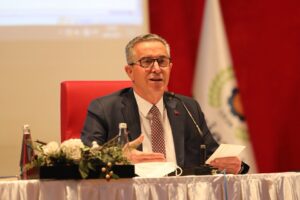 Gaziemir Belediye Başkanı Halil Arda göreve geldiği günden bu yana