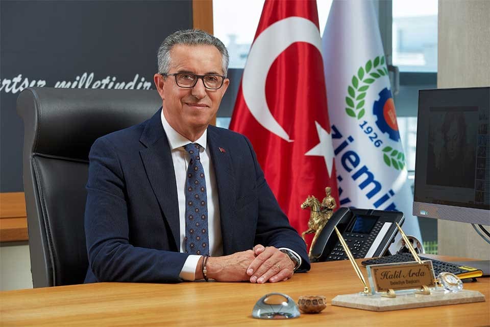 Gaziemir Belediye Başkanı Halil Arda, ilçedeki mezarlıkların dolduğunu vefat eden