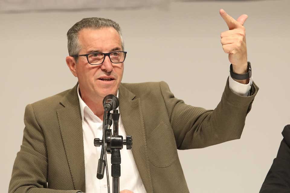 &nbsp; Gaziemir Belediye Başkanı Halil Arda, Sarnı&ccedil;&rsquo;ta 16 yıldır devam