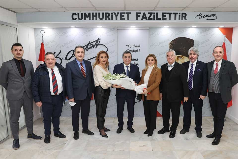 Konak Belediye Başkanı Abdül Batur’a Etik Ege Turistik İşletmeler Birliği’nden