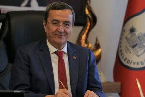 Konak Belediye Başkanı Abdül Batur, dünyanın en büyük çevreci girişimlerinden