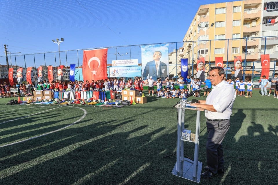 Konak Belediye Başkanı Abd&uuml;l Batur, her yıl olduğu gibi bu