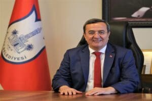 Bir mesaj yayınlayarak, vatandaşların yeni yılını kutlayan Konak Belediye Başkanı