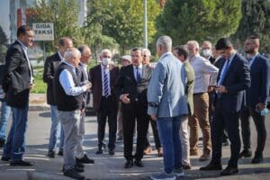 Yenişehir &Ccedil;alışma Grubunun daveti &uuml;zerine Gıda &Ccedil;arşısı&rsquo;na giderek esnafı dinleyen
