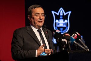 Konak Belediye Başkanı Batur, yeni hizmet binasının tarihini verdi. Batur,