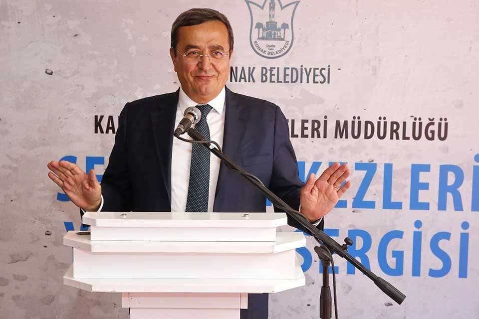 Konaklı kadınların el emeği &uuml;retimlerini sergilediği Konak Belediyesi Semt Merkezleri