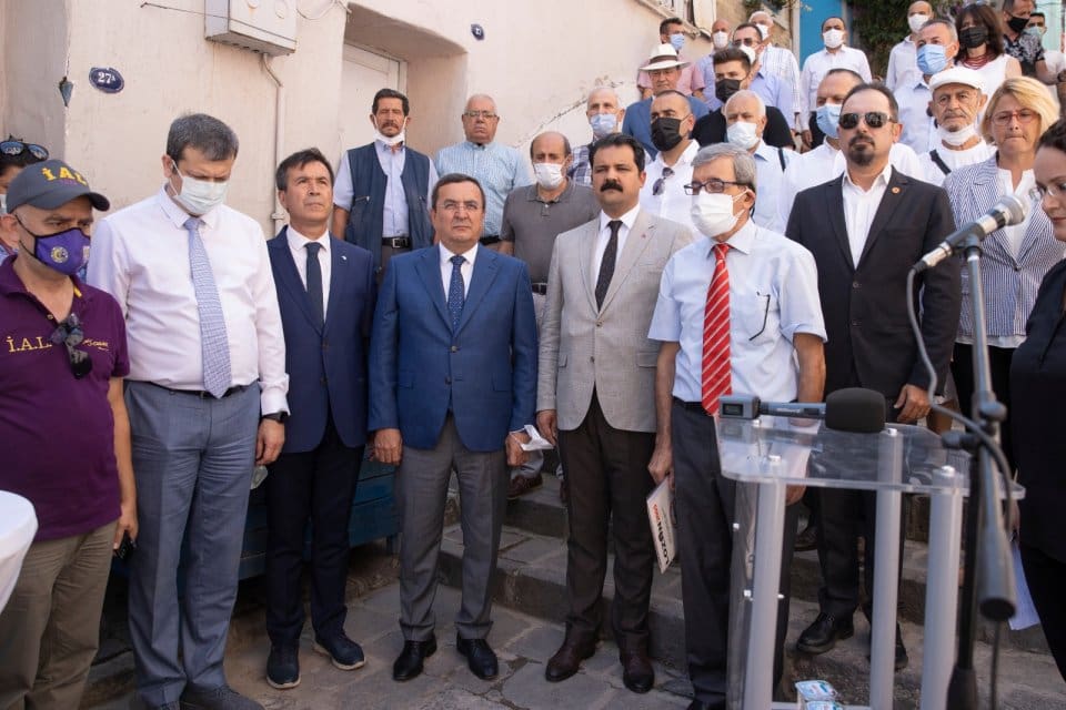 Lozan Barış Antlaşması&rsquo;nın 98. yıld&ouml;n&uuml;m&uuml;n&uuml; t&ouml;reninde konuşan Konak Belediye Başkanı
