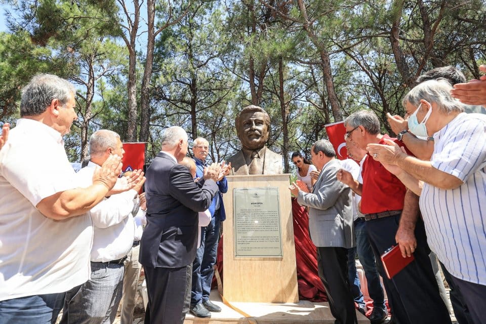 Bir d&ouml;neme damgasını vuran Efsane Başkan Aydın Erten, &ouml;l&uuml;m&uuml;n&uuml;n 22&rsquo;nci