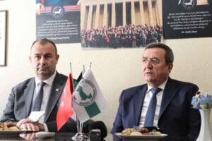Konak&rsquo;taki M&uuml;badil, Rumeli ve Balkan g&ouml;&ccedil;meni sivil toplum kuruluşu başkan
