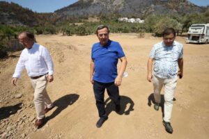 Kıyı Ege Belediyeler Birliği Başkanı Abd&uuml;l Batur, Birliğin y&ouml;netim kurulu