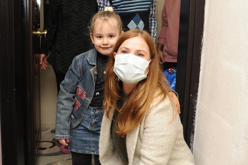 Bal&ccedil;ova&rsquo;da yıllardır gelenek haline gelen &Ccedil;alkaya Ailesi&rsquo;nin yeni yıl ziyaretlerine