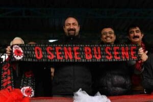 G&uuml;mr&uuml;k&ccedil;&uuml;&rsquo;den Derbi &Ouml;ncesi Tam Saha Pres &Ccedil;iğli Belediyespor İzmir Derbisine