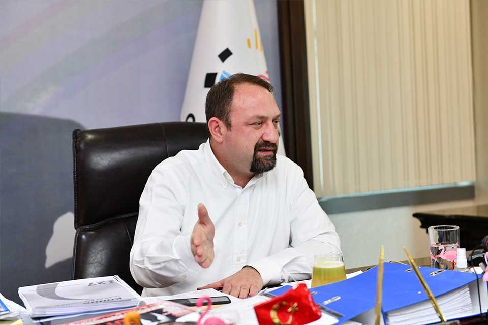 Görevini büyük bir titizlikle yerine getiren, çevre dostu belediye başkanı