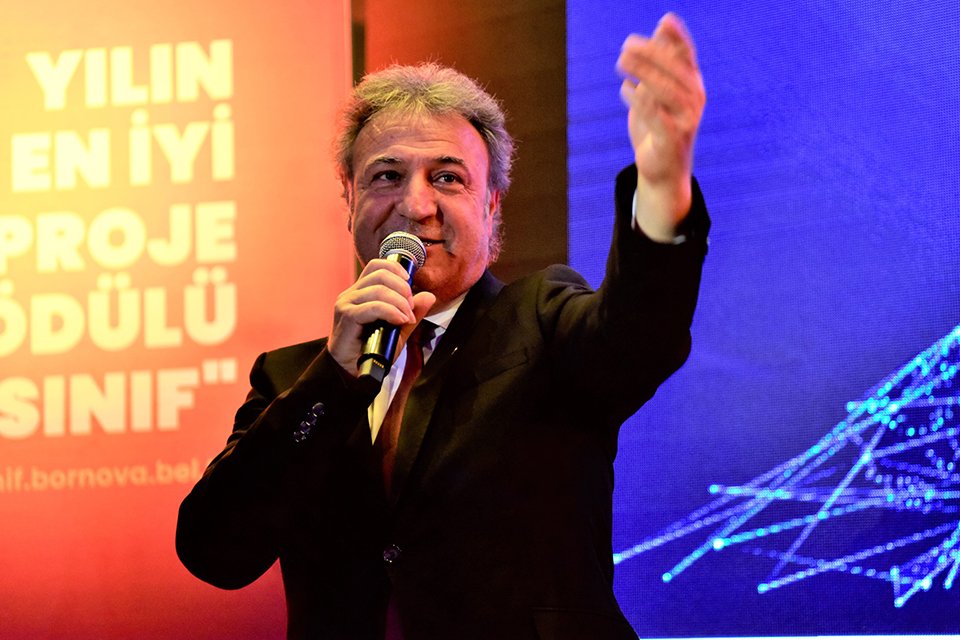 Bornova Belediye Başkanı Dr. Mustafa İduğ, 2020 yılında yaptıkları yatırımları