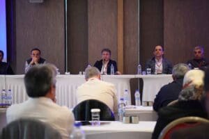 Bornova Belediyesi, muhtarları &ldquo;Vizyon &Ccedil;alıştayı 2022&rsquo;de buluşturdu. &Ccedil;alıştay&rsquo;ın a&ccedil;ılışında konuşan