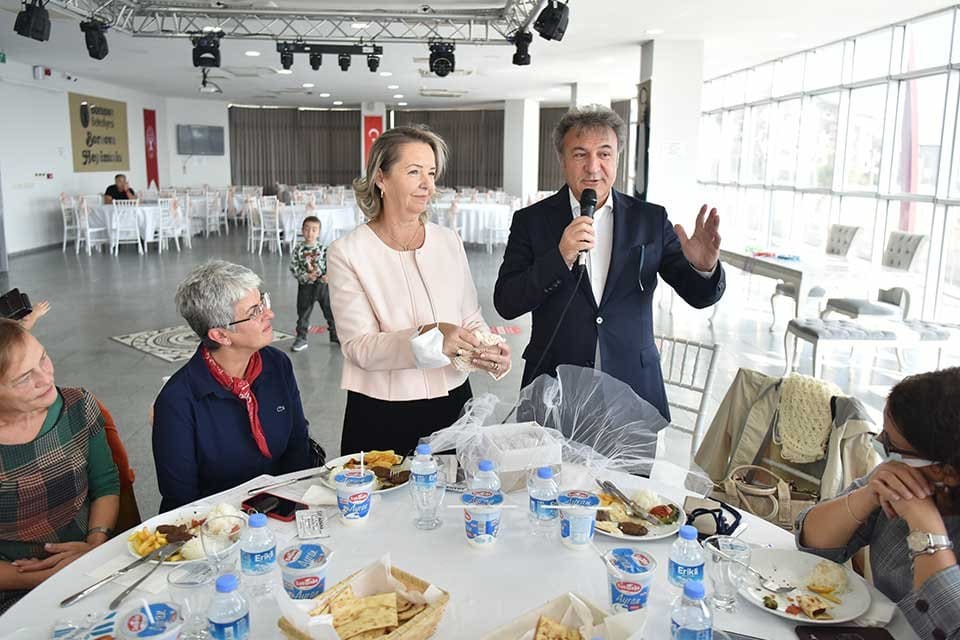 Bornova Belediye Başkanı Dr. Mustafa İduğ, Bornova Kadın Girişimi &Uuml;retim