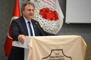 İzmir Ayakkabı İmalat&ccedil;ıları, Satıcıları ve Tamircileri Odası Olağan Kongresi&rsquo;ne katılan