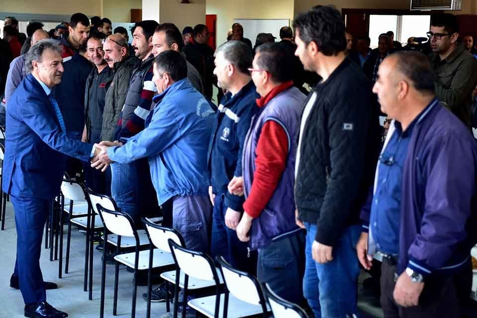 Geride bıraktığımız yıla ilişkin değerlendirmelerde bulunan Bornova Belediye Başkanı Dr.