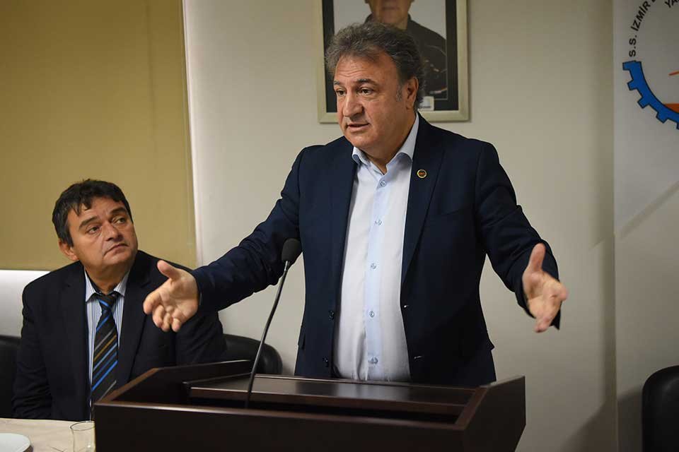 Bornova Belediye Başkanı Dr. Mustafa İduğ, D&ouml;k&uuml;mc&uuml;ler Sanayi Sitesi esnafı