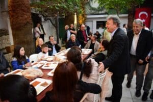 Bornova Belediye Başkanı Dr. Mustafa İduğ, İzmir Makedonya G&ouml;&ccedil;menleri Derneği&rsquo;nin