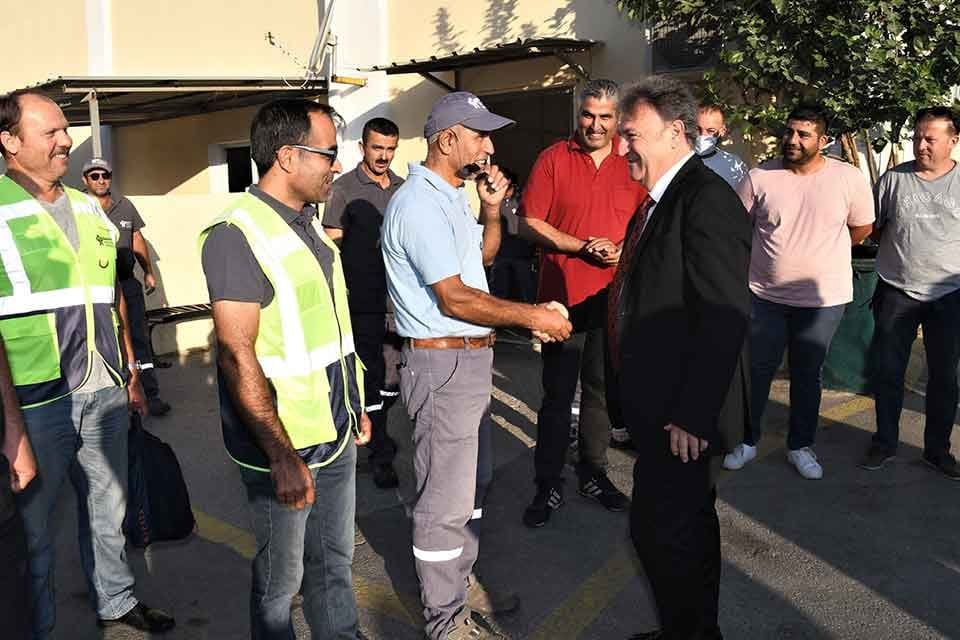 Bornova Belediye Başkanı Dr. Mustafa İduğ, Kurban Bayramı &ouml;ncesinde hem
