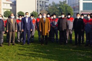 Kemalpaşa Belediye Başkanı Rıdvan Karakayalı, Kemalpaşa Rekreasyon Alanı’nda Belediye Personeli