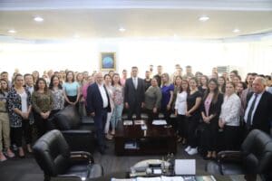 Menderes Belediye Başkanı Mustafa Kayalar, Ramazan Bayramı dolayısıyla belediye personeliyle