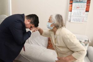 BUCA Belediye Başkanı Erhan Kılıç, 24 Kasım Öğretmenler Günü’nde 84