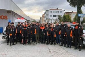 Buca Belediye Başkanı Erhan Kılı&ccedil;, belediyenin arama kurtarma birimi BUCAKUT