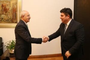 Buca Belediye Başkanı Erhan Kılı&ccedil;, CHP Genel Başkanı Kemal Kılı&ccedil;daroğlu&rsquo;nu