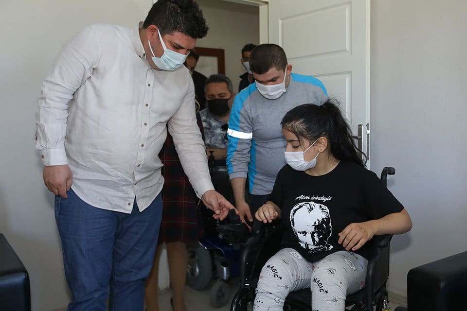 Engelli yurttaşlar i&ccedil;in pek &ccedil;ok proje ger&ccedil;ekleştiren Buca Belediyesi, Temizlik