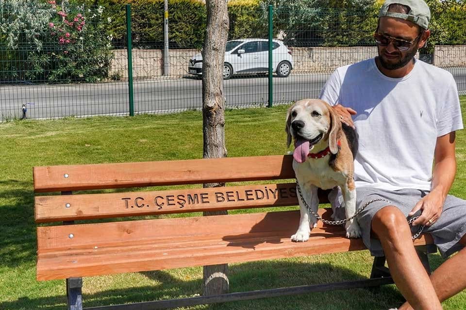 Ala&ccedil;atı&rsquo;da a&ccedil;tığı k&ouml;peklere &ouml;zel &lsquo;Pati Park&rsquo;ın b&uuml;y&uuml;k ilgi g&ouml;rmesi &uuml;zerine