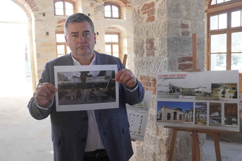 &Ccedil;eşme Belediye Başkanı M. Ekrem Oran, Cumhuriyet Meydanı 2. Etap
