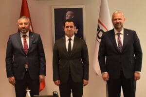 Menemen Belediye Başkanı &nbsp;Aydın Pehlivan, Ankara&rsquo;dan gen&ccedil;lere y&ouml;nelik m&uuml;jdelerle d&ouml;nd&uuml;.