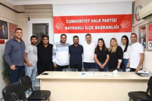 Bayraklı Belediye Başkanı Serdar Sandal, CHP Bayraklı Gen&ccedil;lik Kolları ile