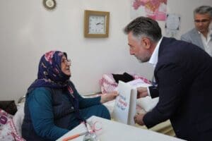 Haftanın her g&uuml;n&uuml; toplumun farklı kesimleri ile bir araya gelen